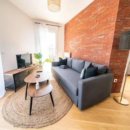 T3 Brooklyn - Luminous - - Wifi - Parking * Nanterre