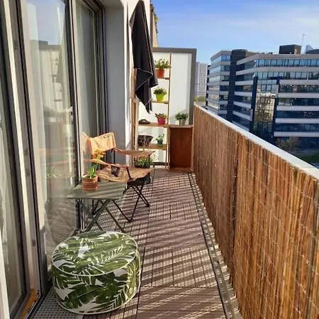 T3 Brooklyn - Luminous - - Wifi - Parking * Nanterre