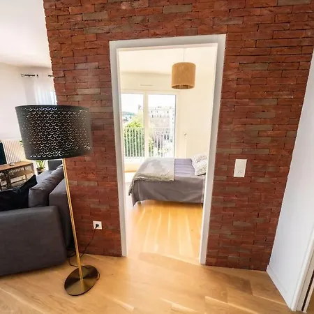 T3 Brooklyn - Luminous - - Wifi - Parking * Nanterre